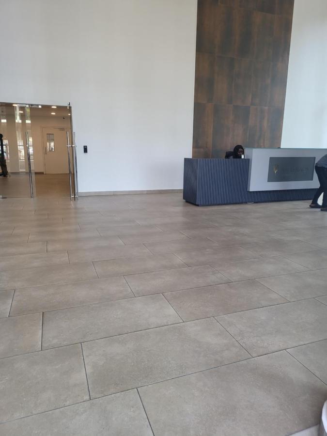 Rt Properties @ The Lennox Airport Residential Акра Екстериор снимка